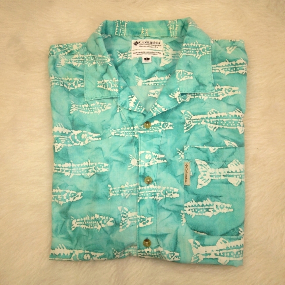 SHIRT Columbia Sportswear Teal Fish Print Shirt Short Sleeve Casual Style Button